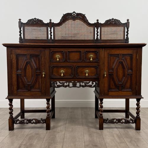 antique 20th century jacobean sideboard in oak - CATEGORY: ANTIQUE SIDEBOARDS - DATED EDWARDIAN