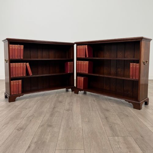antique 20th century pair of open bookcases in mahogany - CATEGORY: ANTIQUE BOOKCASES - DATED EDWARDIAN