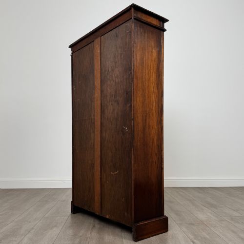 ANTIQUE 20TH CENTURY OAK DISPLAY CABINET OF GOOD QUALITY - ADDITIONAL PHOTO 7