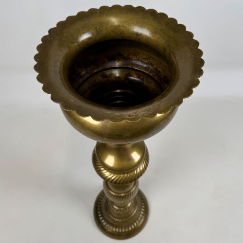 ANTIQUE 19TH CENTURY DECORATIVE BRASS PLANT STAND - ADDITIONAL PHOTO 2