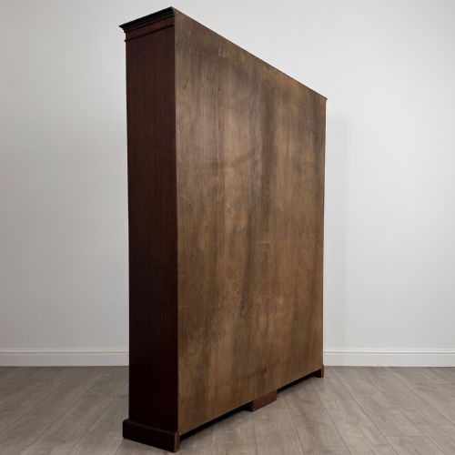 ANTIQUE 20TH CENTURY LARGE OPEN BOOKCASE IN MAHOGANY - ADDITIONAL PHOTO 4