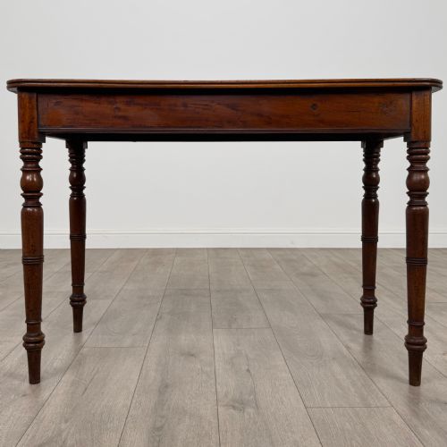 antique 19th century good quality side table in mahogany - CATEGORY: ANTIQUE TABLES - DATED VICTORIAN