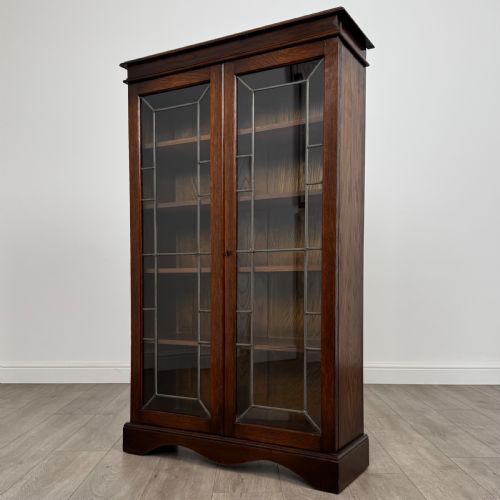 ANTIQUE 20TH CENTURY GOOD QUALITY DISPLAY CABINET IN OAK - ADDITIONAL PHOTO 2