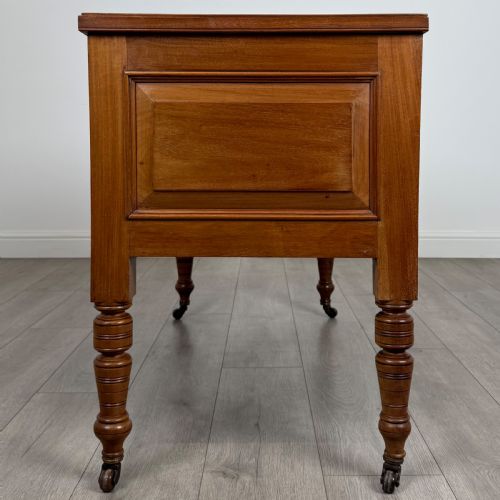 ANTIQUE 20TH CENTURY GOOD QUALITY DESK IN WALNUT - ADDITIONAL PHOTO 3
