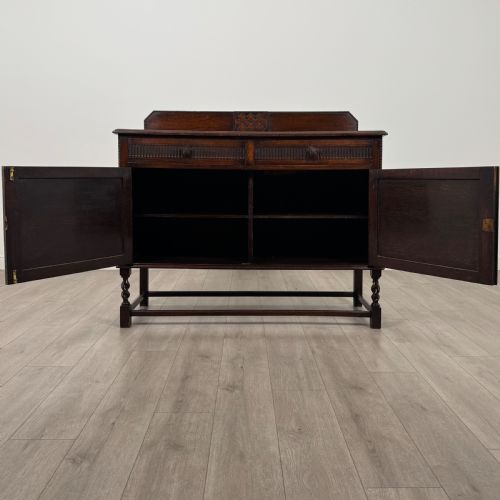 ANTIQUE 20TH CENTURY BARLEY TWIST SIDEBOARD IN OAK - ADDITIONAL PHOTO 1