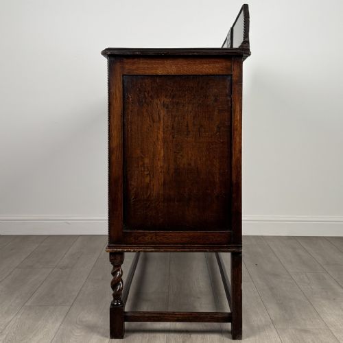 ANTIQUE 20TH CENTURY BARLEY TWIST SIDEBOARD IN OAK - ADDITIONAL PHOTO 3
