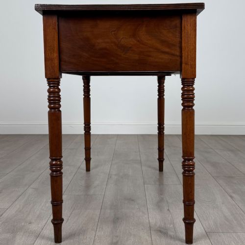 ANTIQUE 19TH CENTURY WRITING TABLE IN MAHOGANY - ADDITIONAL PHOTO 6