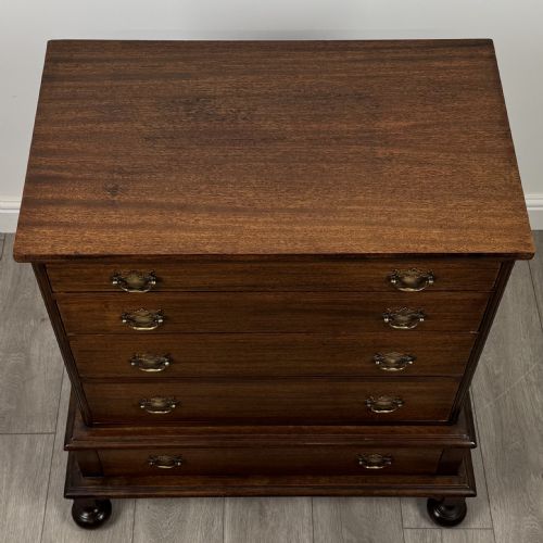 ANTIQUE 20TH CENTURY CHEST OF DRAWERS IN MAHOGANY - ADDITIONAL PHOTO 8