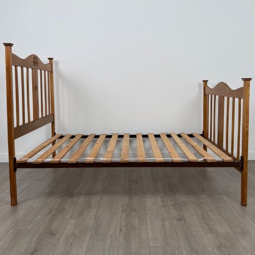 ANTIQUE 20TH CENTURY DOUBLE BED IN WALNUT - ADDITIONAL PHOTO 2