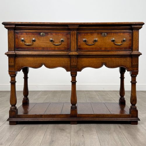 antique 20th century fine quality dresser base in oak - CATEGORY: ANTIQUE SIDEBOARDS - DATED EDWARDIAN