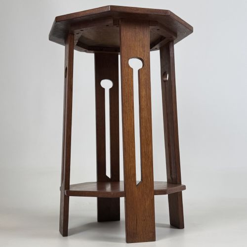 antique 20th century art crafts golden oak side table - CATEGORY: ANTIQUE FURNITURE - DATED EDWARDIAN