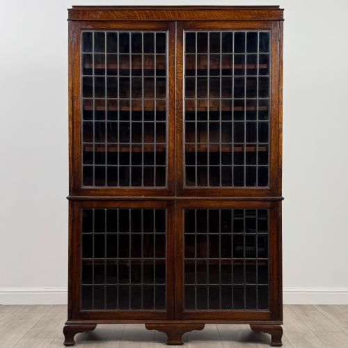 ANTIQUE 20TH CENTURY FINE QUALITY DISPLAY CABINET IN OAK - ADDITIONAL PHOTO 1