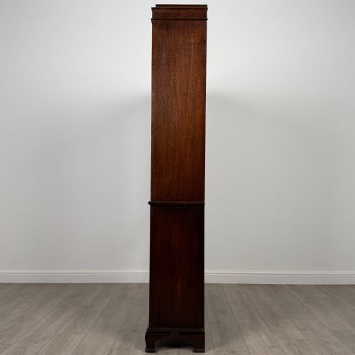 ANTIQUE 20TH CENTURY FINE QUALITY DISPLAY CABINET IN OAK - ADDITIONAL PHOTO 4