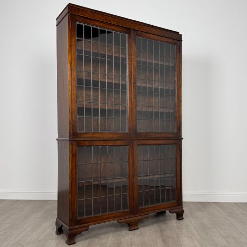 ANTIQUE 20TH CENTURY FINE QUALITY DISPLAY CABINET IN OAK - ADDITIONAL PHOTO 9