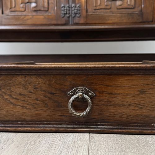 ANTIQUE 20TH CENTURY GOOD QUALITY LINENFOLD DRESSER IN OAK - ADDITIONAL PHOTO 12