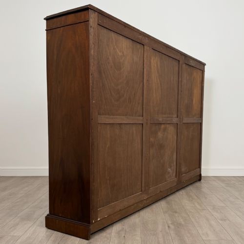 ANTIQUE 20TH CENTURY LARGE OPEN BOOKCASE IN MAHOGANY - ADDITIONAL PHOTO 4