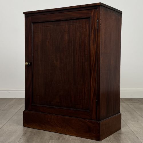 ANTIQUE 18TH CENTURY CUPBOARD IN MAHOGANY - ADDITIONAL PHOTO 2