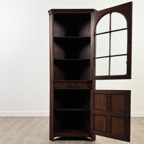 ANTIQUE 20TH CENTURY GOOD QUALITY CORNER CABINET IN OAK - ADDITIONAL PHOTO 2