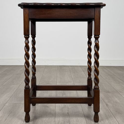 antique 20th century good quality small oak side table - CATEGORY: ANTIQUE TABLES - DATED EDWARDIAN