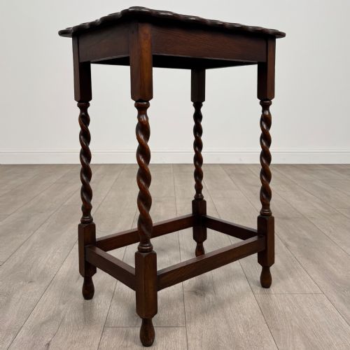 ANTIQUE 20TH CENTURY GOOD QUALITY SMALL OAK SIDE TABLE - ADDITIONAL PHOTO 7