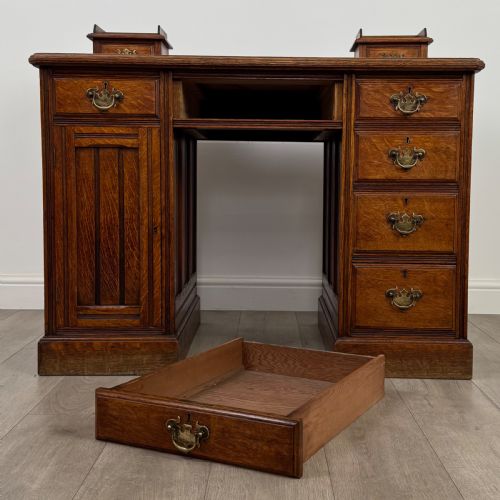 ANTIQUE 20TH CENTURY FINE QUALITY DESK IN OAK - ADDITIONAL PHOTO 10