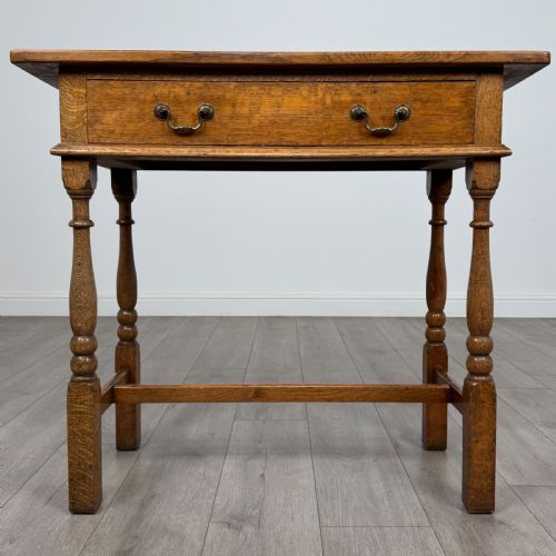 antique 20th century fine quality side table in golden oak - CATEGORY: ANTIQUE TABLES - DATED EDWARDIAN