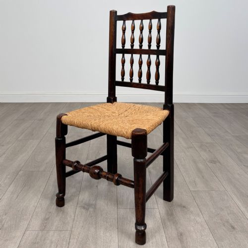 ANTIQUE 19TH CENTURY SET OF 8 SPINDLE BACK DINING CHAIRS IN OAK - ADDITIONAL PHOTO 1