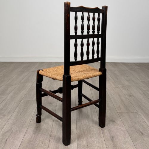 ANTIQUE 19TH CENTURY SET OF 8 SPINDLE BACK DINING CHAIRS IN OAK - ADDITIONAL PHOTO 4