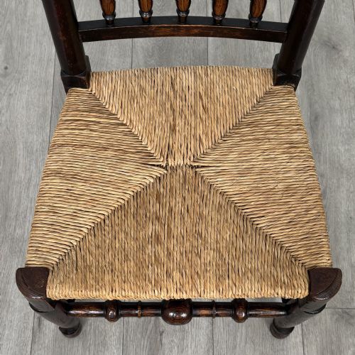 ANTIQUE 19TH CENTURY SET OF 8 SPINDLE BACK DINING CHAIRS IN OAK - ADDITIONAL PHOTO 7