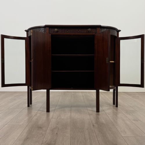 ANTIQUE 20TH CENTURY BOW FRONT CABINET IN MAHOGANY - ADDITIONAL PHOTO 1