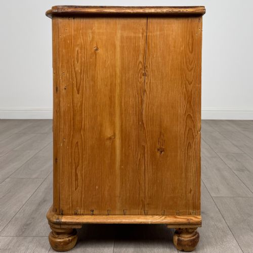 ANTIQUE 19TH CENTURY RUSTIC PINE CHEST OF DRAWERS - ADDITIONAL PHOTO 2