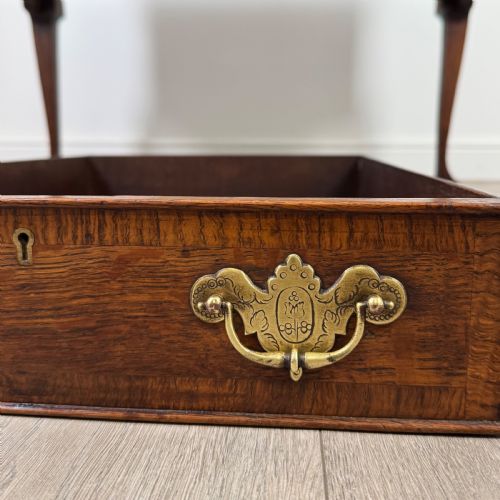 ANTIQUE 18TH CENTURY FINE QUALITY WRITING TABLE IN OAK - ADDITIONAL PHOTO 10