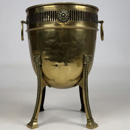 ANTIQUE 19TH CENTURY DECORATIVE BRASS JARDINIERE PLANTER - ADDITIONAL PHOTO 3