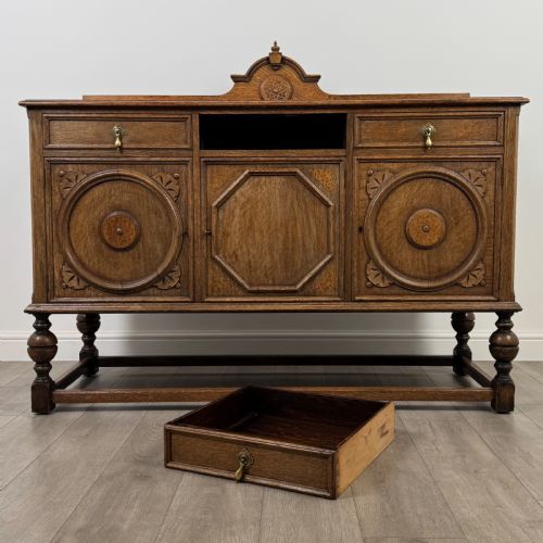 ANTIQUE 20TH CENTURY GOOD QUALITY SIDEBOARD IN GOLDEN OAK - ADDITIONAL PHOTO 10