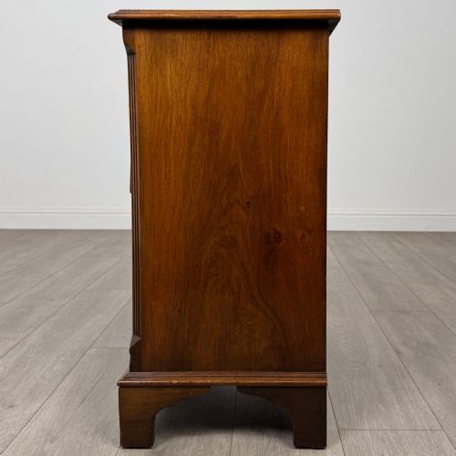 ANTIQUE 20TH CENTURY SERPENTINE CHEST OF DRAWERS IN BURR WALNUT - ADDITIONAL PHOTO 2