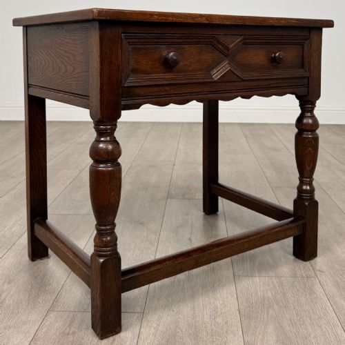 ANTIQUE 20TH CENTURY GEOMETRIC SIDE TABLE IN OAK - ADDITIONAL PHOTO 7