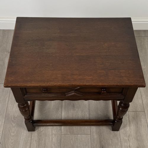 ANTIQUE 20TH CENTURY GEOMETRIC SIDE TABLE IN OAK - ADDITIONAL PHOTO 8