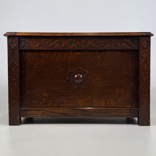 antique 20th century small storage box in oak - CATEGORY: ANTIQUE CHESTS - DATED EDWARDIAN