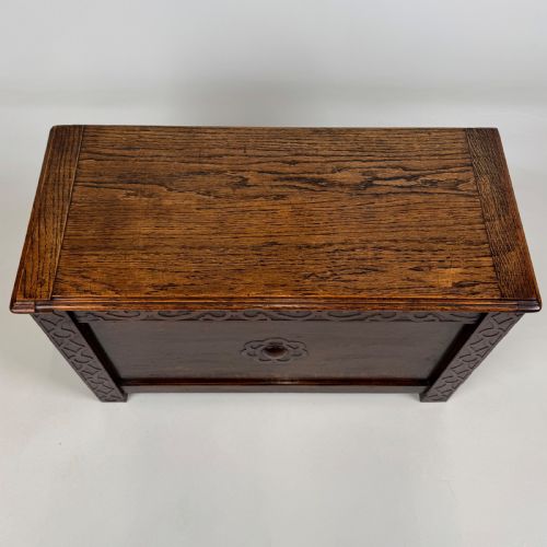 ANTIQUE 20TH CENTURY SMALL STORAGE BOX IN OAK - ADDITIONAL PHOTO 8