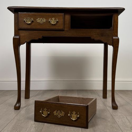 ANTIQUE 20TH CENTURY GOOD QUALITY SIDE TABLE IN OAK - ADDITIONAL PHOTO 9
