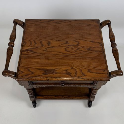 ANTIQUE 20TH CENTURY OAK COFFEE TABLE ON CASTERS - ADDITIONAL PHOTO 10