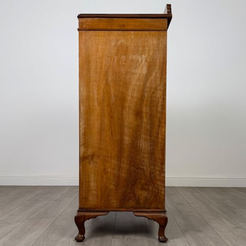 ANTIQUE 20TH CENTURY GOOD QUALITY CUPBOARD IN FIGURED WALNUT - ADDITIONAL PHOTO 3