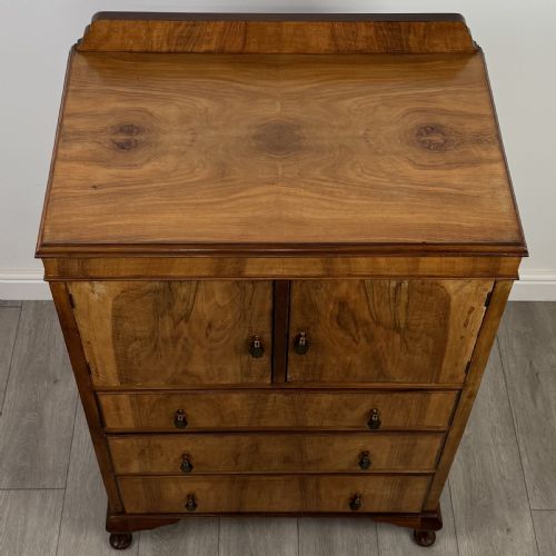 ANTIQUE 20TH CENTURY GOOD QUALITY CUPBOARD IN FIGURED WALNUT - ADDITIONAL PHOTO 9