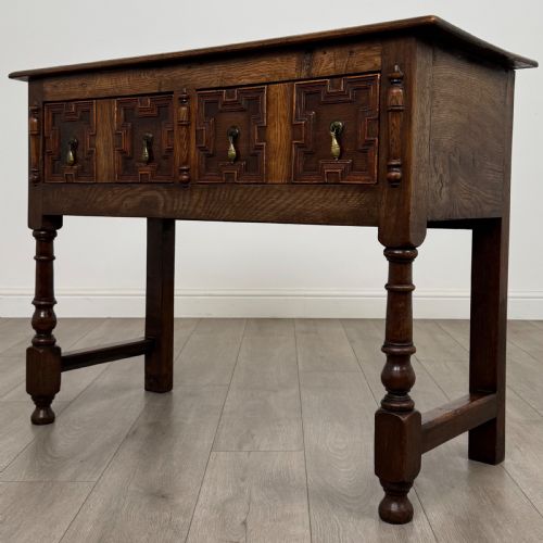 ANTIQUE 18TH CENTURY JACOBEAN GEOMETRIC DRESSER BASE IN OAK - ADDITIONAL PHOTO 1
