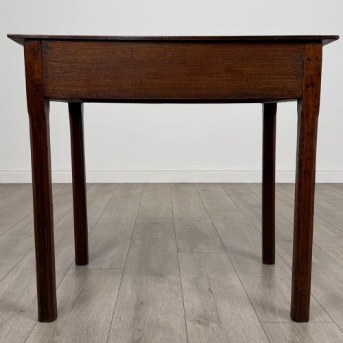 ANTIQUE 18TH CENTURY GOOD QUALITY WRITING TABLE IN OAK - ADDITIONAL PHOTO 4