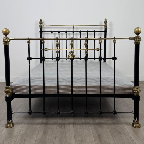 ANTIQUE 19TH CENTURY FINE QUALITY BRASS AND IRON KING SIZE BED - ADDITIONAL PHOTO 3