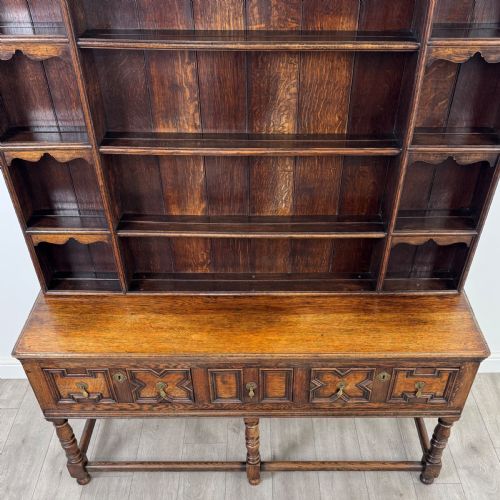 ANTIQUE 19TH CENTURY GEOMETRIC JACOBEAN STYLE DRESSER IN OAK - ADDITIONAL PHOTO 8