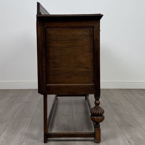ANTIQUE 20TH CENTURY FINE QUALITY FITTED SIDEBOARD IN OAK - ADDITIONAL PHOTO 7