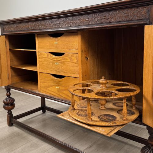 ANTIQUE 20TH CENTURY FINE QUALITY FITTED SIDEBOARD IN OAK - ADDITIONAL PHOTO 11