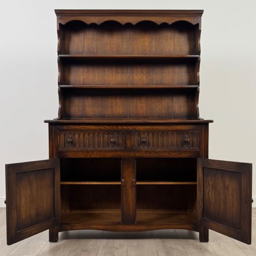 ANTIQUE 20TH CENTURY LINENFOLD DRESSER IN OAK - ADDITIONAL PHOTO 1